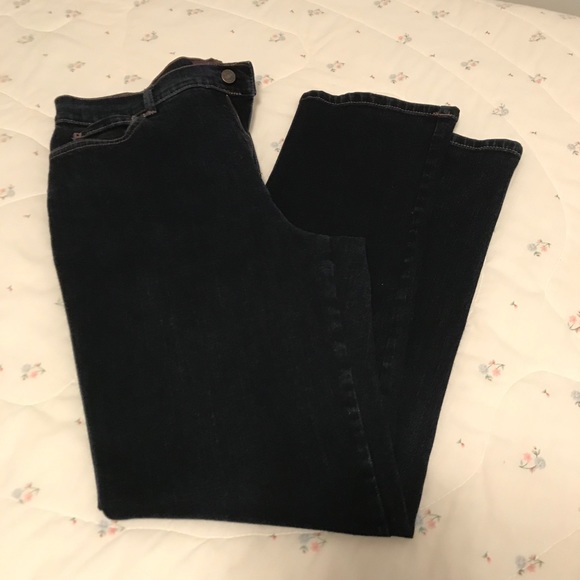 Gloria Vanderbilt Jean - Picture 2 of 11